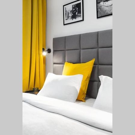 Househost Apartment: Miodowa 42/8A Street Cracovia Exterior foto